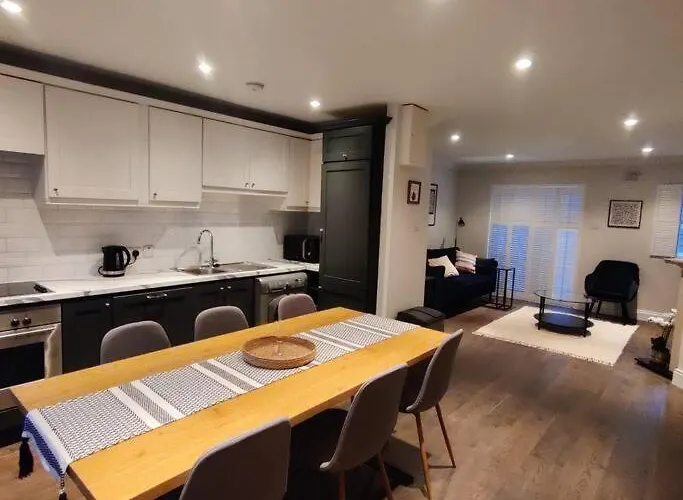 Faithlegg Mews * 워터퍼드