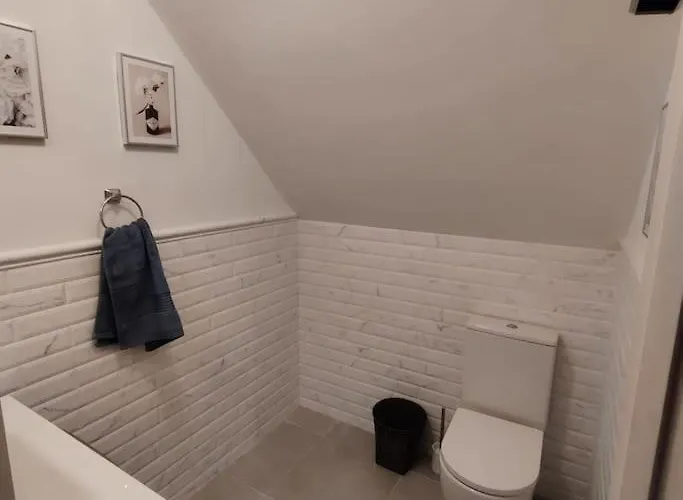 Faithlegg Mews 펜션 *