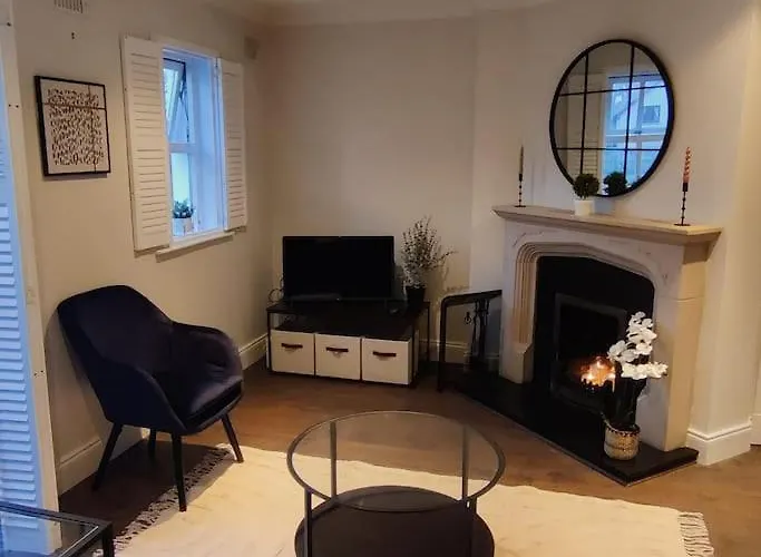 펜션 Faithlegg Mews 워터퍼드